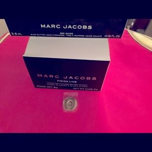 Marc Jacobs setting powder and gold glitter eye shadow